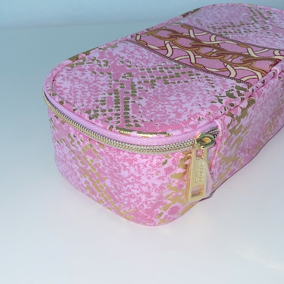 Estee Lauder Makeup Este Lauder Pink Makeup Bag With Zipper Poshmark